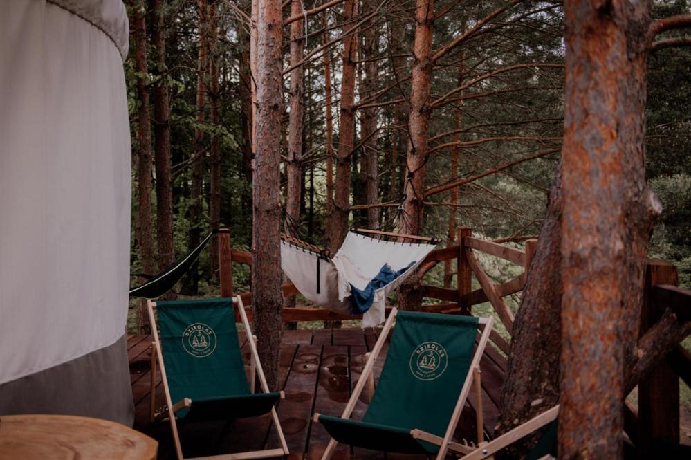 Jurty Z Widokiem, Prywatna Balia- Dzikolas Glamping Krasnobrod Exterior photo